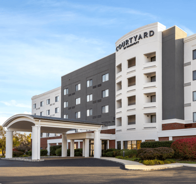 Courtyard Marriott Ewing NJ Daytime Exterior 2024